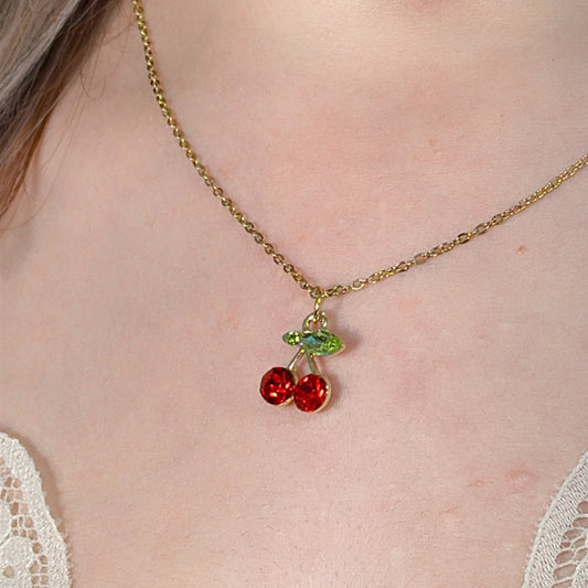 Dije Cereza con Cadena