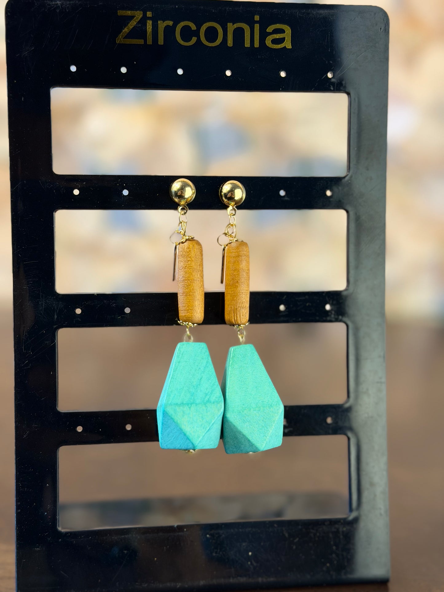 ARETES AAALHVAR0765