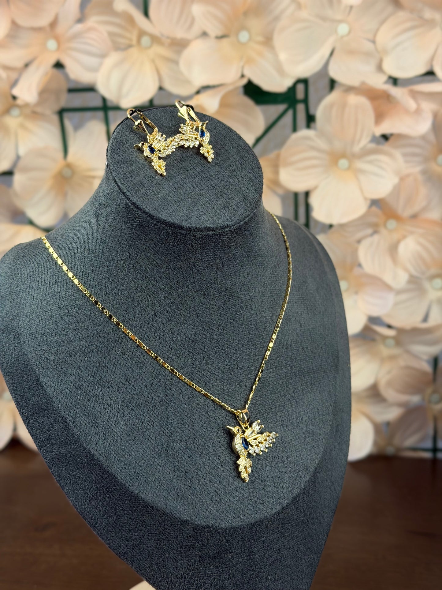 JUEGO COLIBRI EN BLANCO