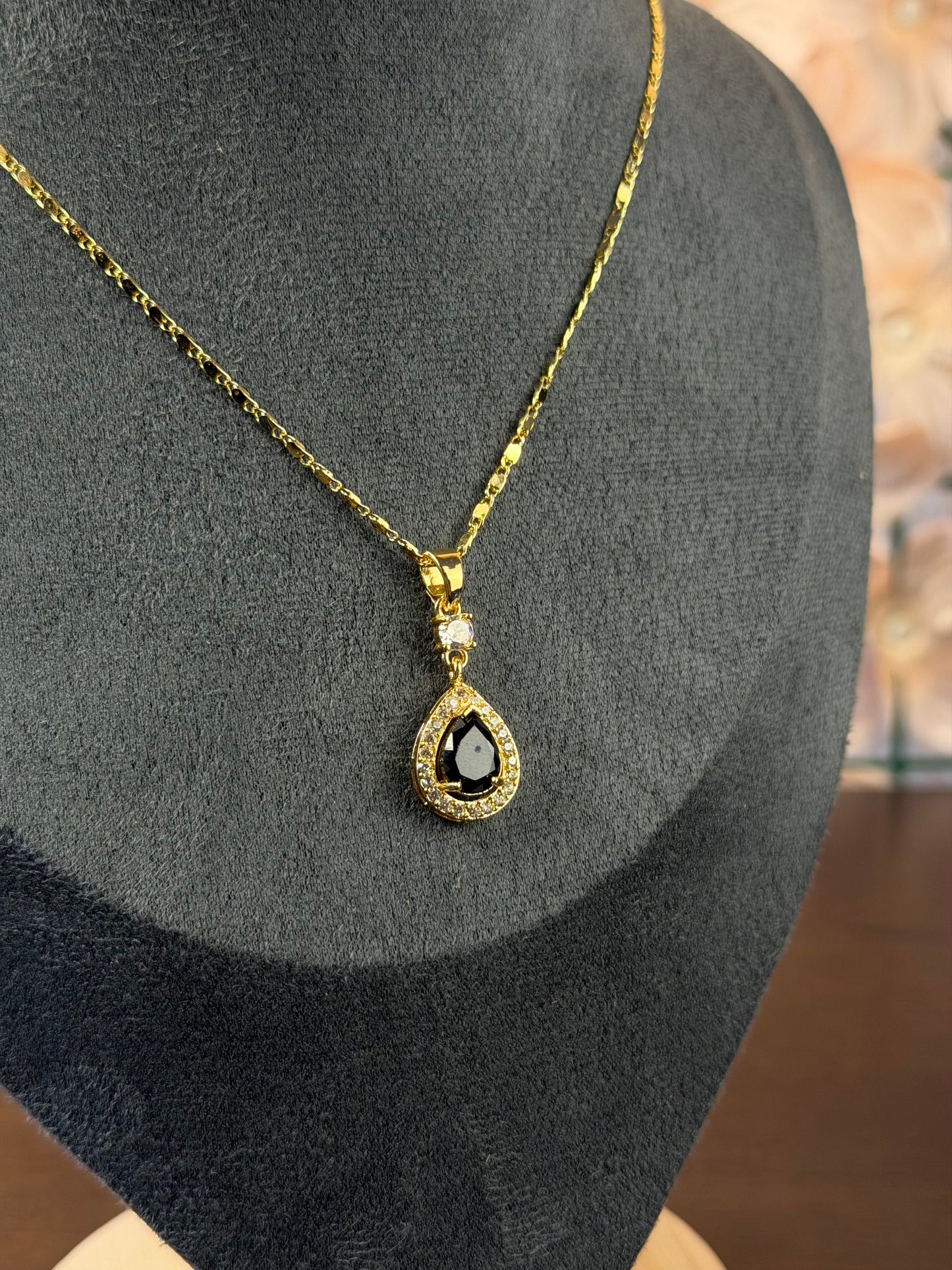 JUEGO GOTA ZIRCONIA NEGRA