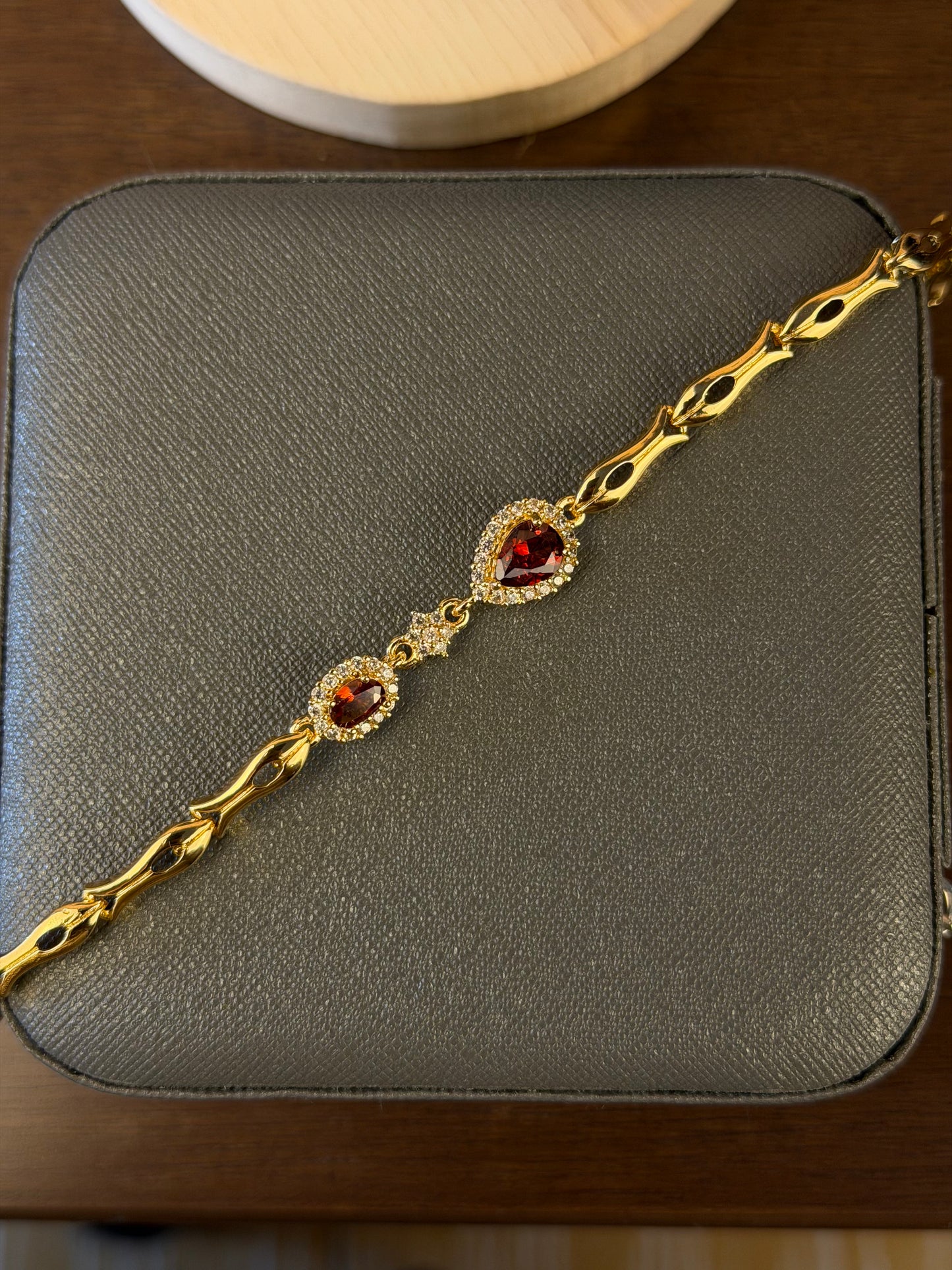 JUEGO ORO LAMINADO DISEÑO GOTA